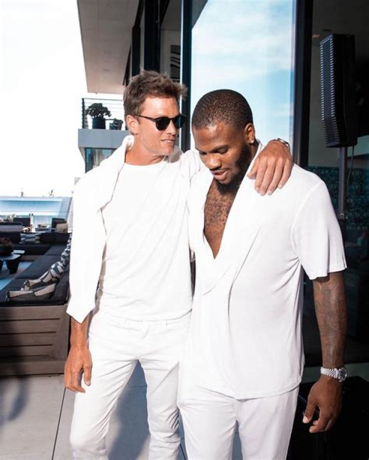 Tom Brady reunited with New England Patriots owner Robert Kraft as duo party at Michael Rubin's star-studded bash