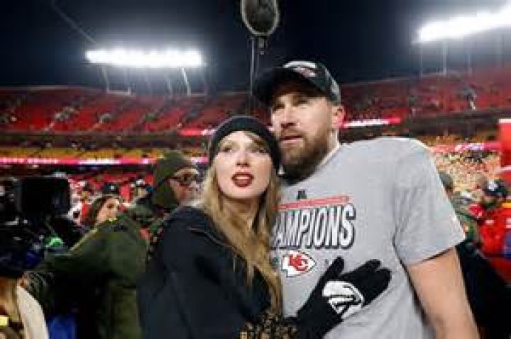 Tony Romo Calls Taylor Swift Travis Kelce's 'Wife' During Chiefs Game