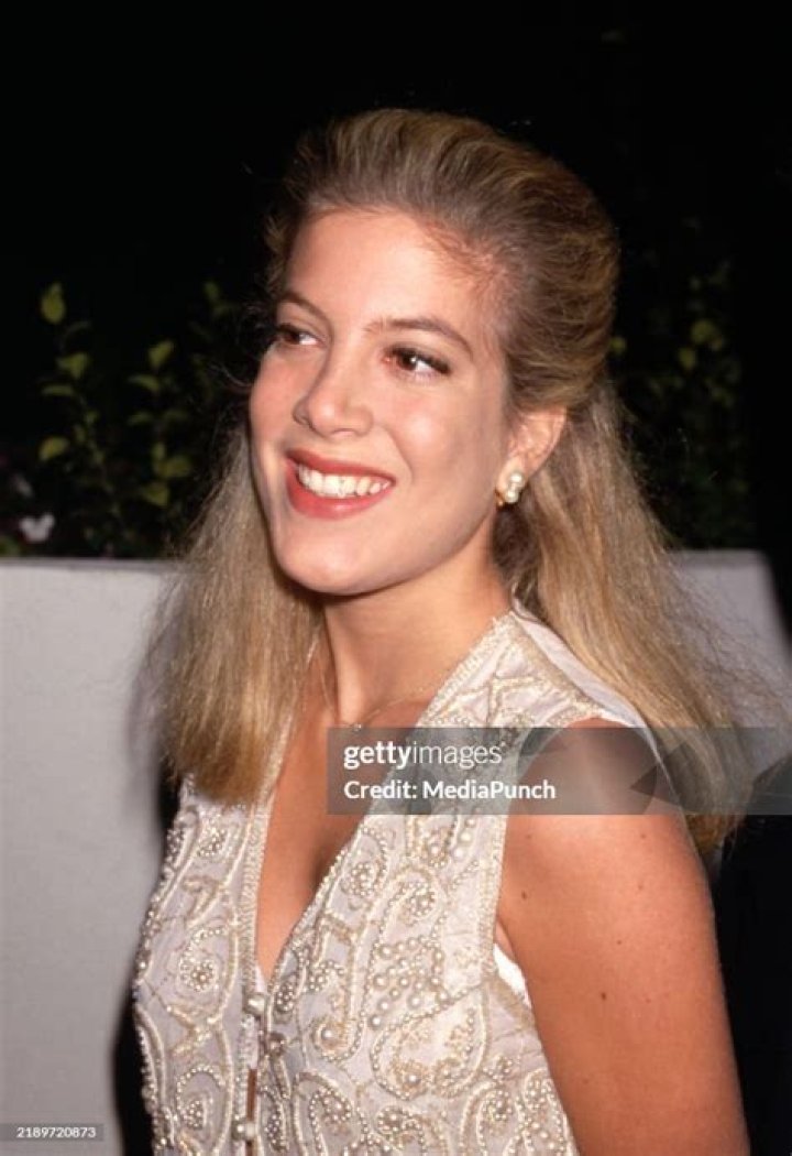 Tori Spelling In 1990: A Glimpse Into The Rise Of A Pop Culture Icon