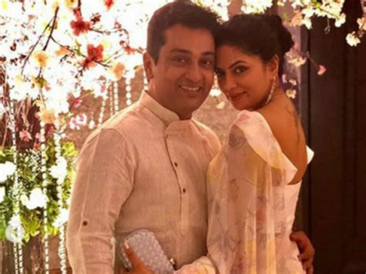 FIR actress Kavita Kaushik’s Alibaug holiday photos with husband Ronnit Biswas are vacay goals – India TV