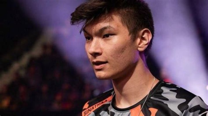Twitch: Sinatraa Biography , Net Worth, Girlfriend, Age And Instagram: How Old?