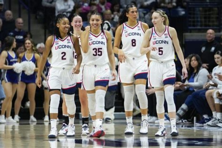 Who is UConn Huskies star Paige Bueckers?