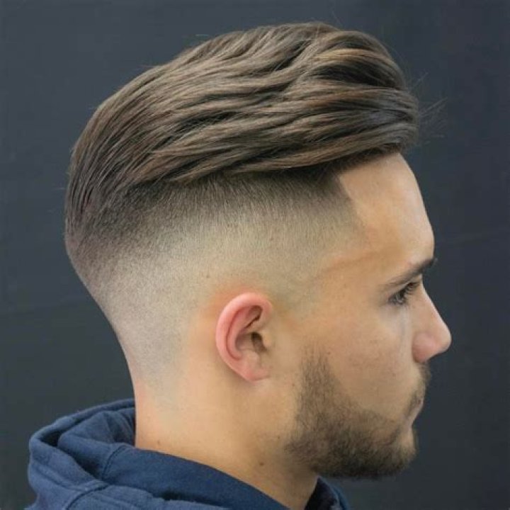 Mastering The Undercut Haircut Fade: A Trendsetter's Guide