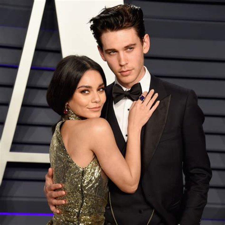 Vanessa Hudgens says 2007 nude picture hack was 'traumatizing'