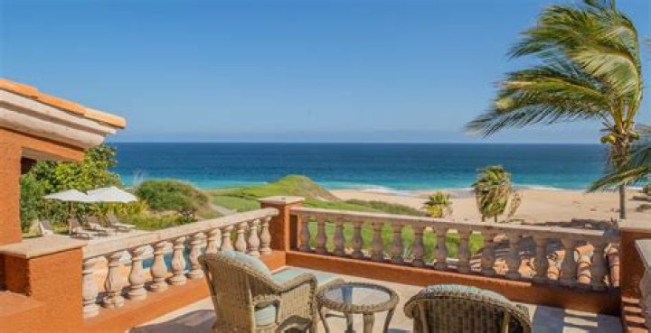 Cabo's Exclusive Beachfront Paradise: Villa Cortez