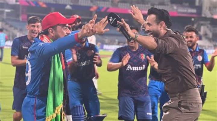 Irfan Pathan dances with Rashid Khan on live TV after Afghanistan's win over Pakistan, video goes viral – India TV