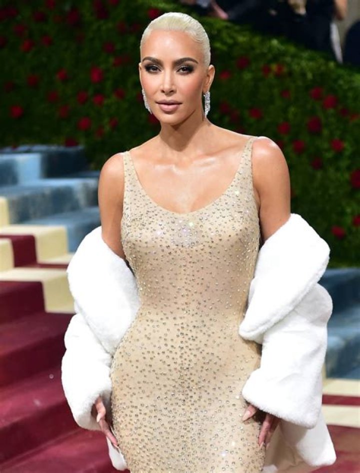 What Age Celebs Lost Their Virginity