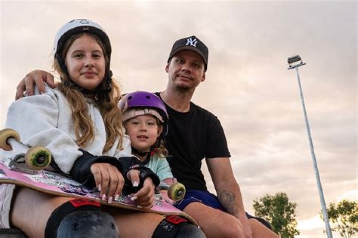 Femcel Culture: What Is It, Really? The Internet Subculture For Lonely Women