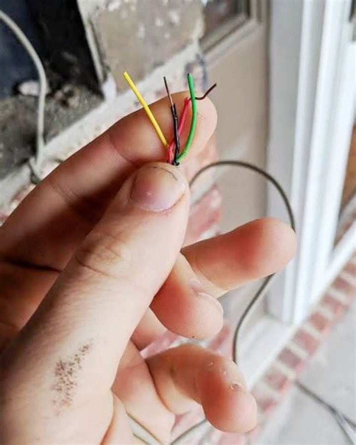 What gauge wire is doorbell wire?