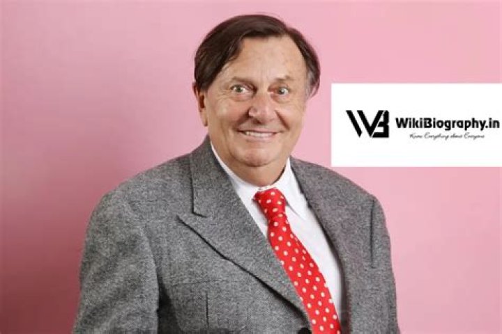 Who is Adam Humphries? Wiki, Age, Bio, Net Worth, Career, Relationship, Family