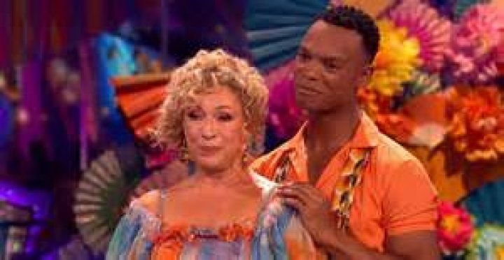 Who is Alex Kingston Dating Now? A Look at Her Past Relationships and Current Relationship Status