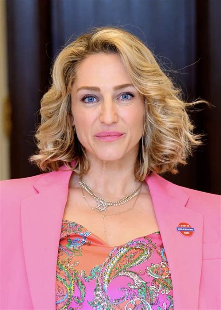 Who is Brooke Goldstein? Wiki, Age, Bio, Net Worth, Career, Relationship, Family