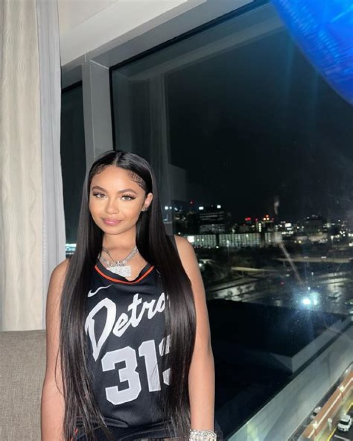 Unveiling The Love Life Of Brooklyn Queen: Who Is She Dating?