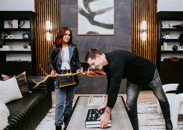 Who is Chelsea DeBoer's husband, Cole DeBoer?