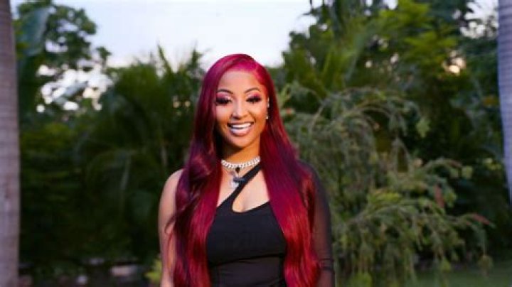 Who is Jamaican singer Shenseea?