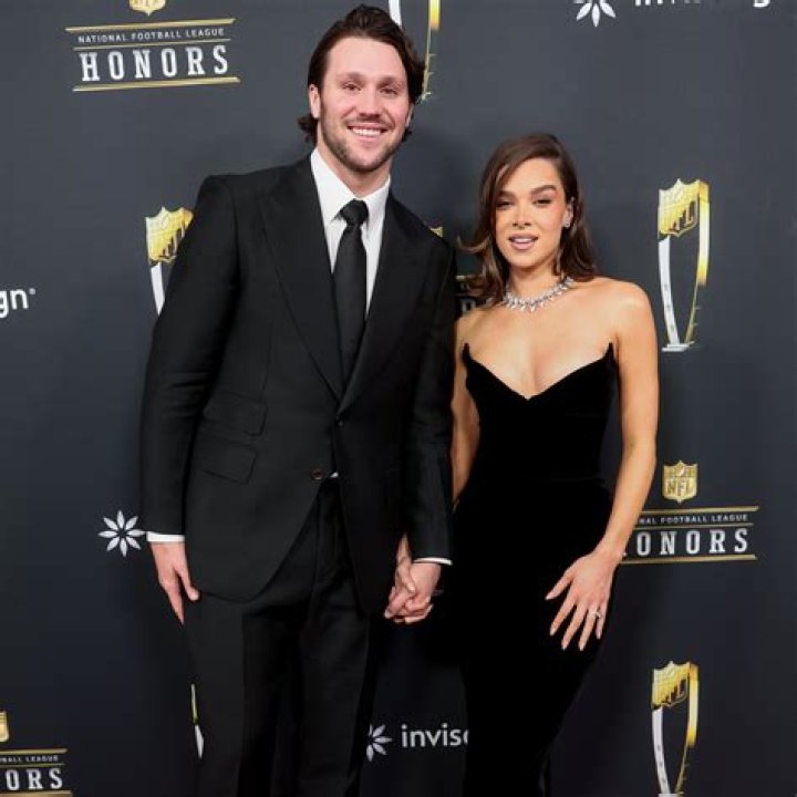 Unraveling The Mystery: Who Is Josh Hutcherson's Girlfriend?