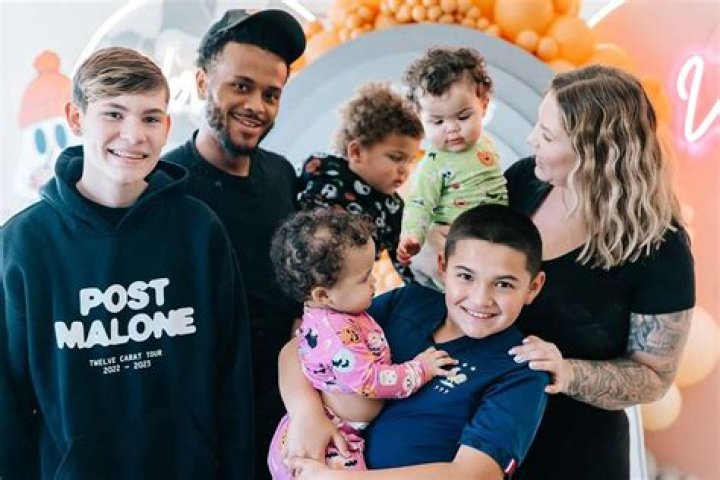 Who is Kailyn Lowry’s father and where is he now?