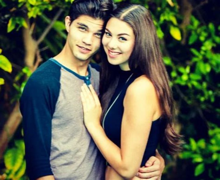 Who is Kira Kosarin Dating Now? Past Relationships, Current Relationship Status, and Rumours