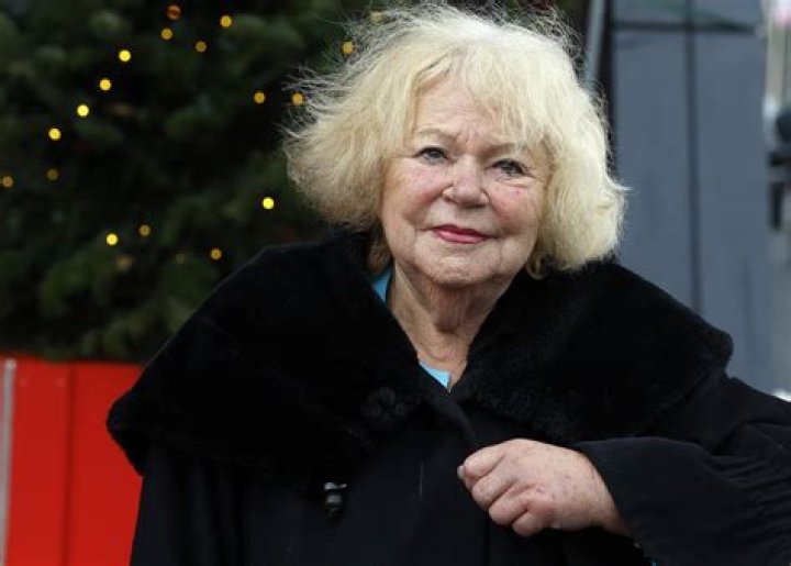 Who is Tineke Younger Dating Now? Exploring her Past and Current Relationships