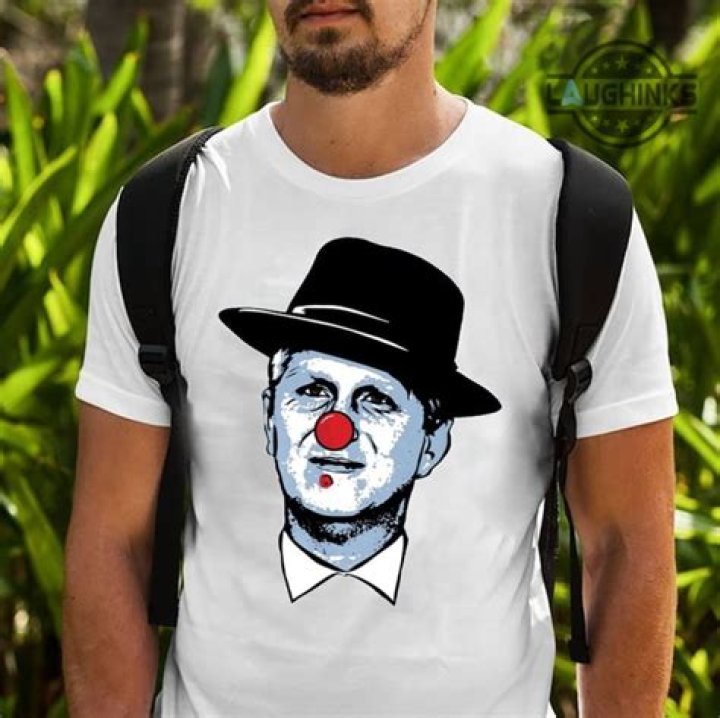 Who is Michael Rapaport and why is the Barstool clown shirt trending?
