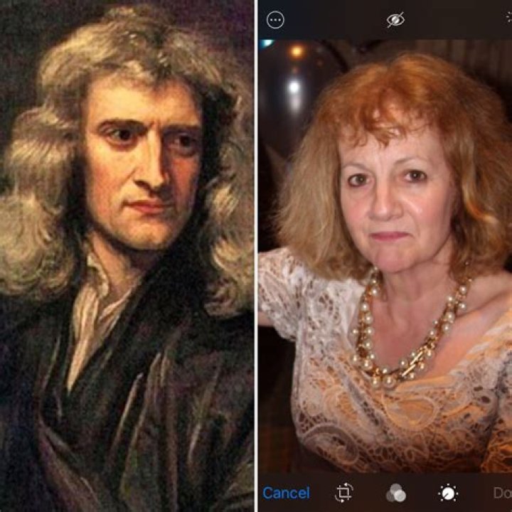 Who were Isaac Newton’s siblings?