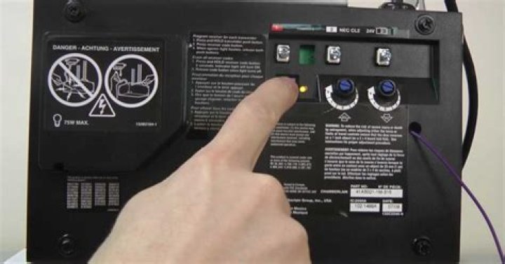 Quick Answer: Why Is My Liftmaster Keypad Blinking