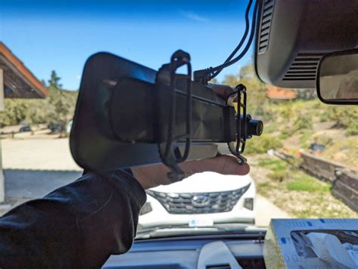 Will gorilla glue work on rear view mirror?