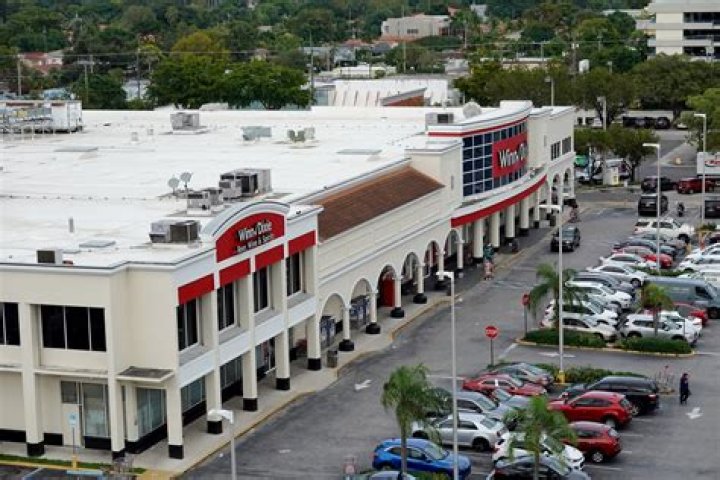 Winn-Dixie shoppers ‘upset’ at impending closures after merger with huge discount chain announced