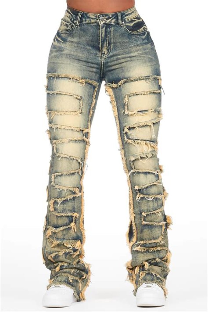 Unraveling The Trend: Women's Stacked Jeans