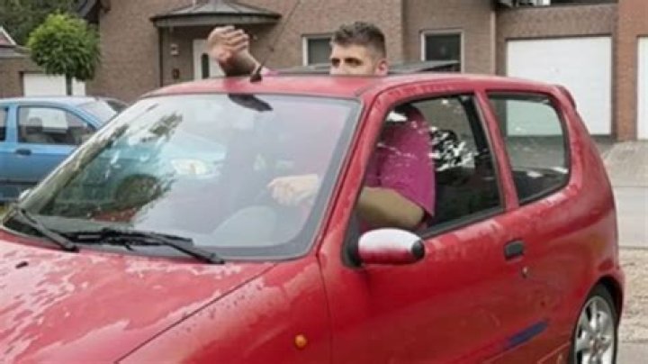 I’m one of the world’s tallest men - my head pokes out of my car sunroof & I outgrew adult clothes at 12…now I want love