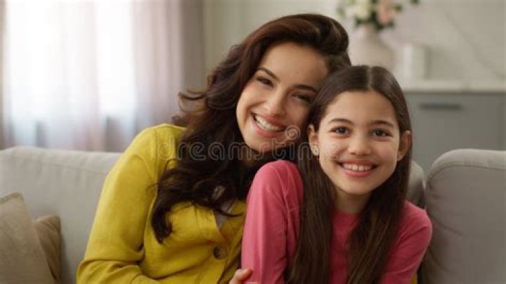 My Sister Is My Mom's Favorite, But I'm Her Main Carer—What Should I Do?