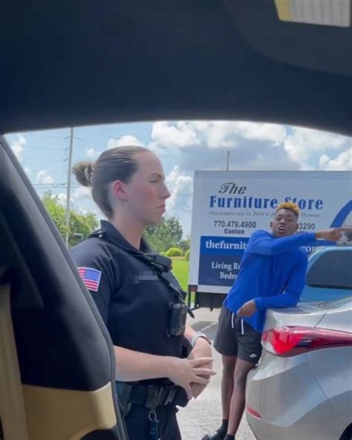 Rappper Yung Bleu accuses cops and Georgia store of 'racial profiling' as he tried to buy a trailer for upcoming tour